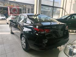 نيسان فيرسا